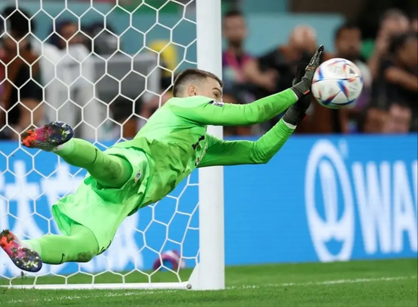 克罗地亚队客场险胜成功晋级淘汰赛(克罗地亚队客场险胜成功晋级淘汰赛了吗)